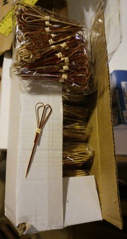 NEW BAMBOO HEART PICKS BAG OF 100 ON AMAZON $9 BUY BAGS OR WHOLE BOX READ DESCRIPTION & SEE ALL PICS