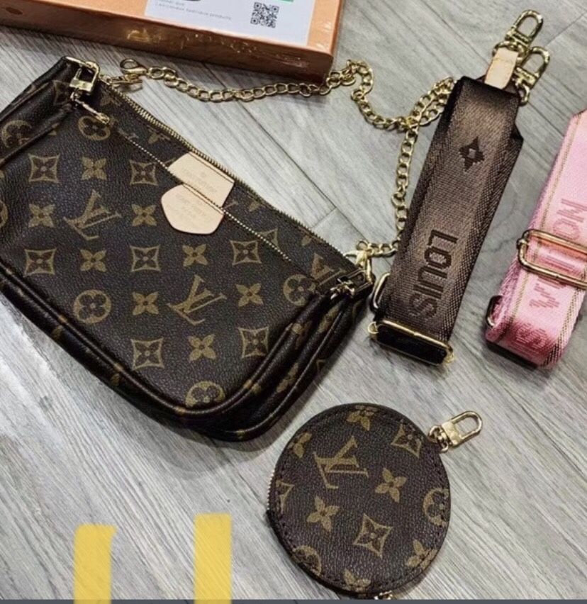 Lv Computer Bag for Sale in Duncanville, TX - OfferUp