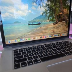 2019 MacBook Pro A1990,i7,16Gb,256Gb,15” LCD, AC Charger, Unlocked, Good Condition