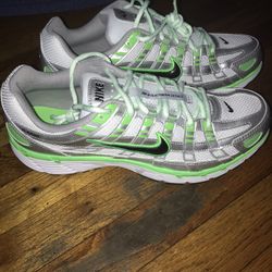 Nike Bowerman Series 5