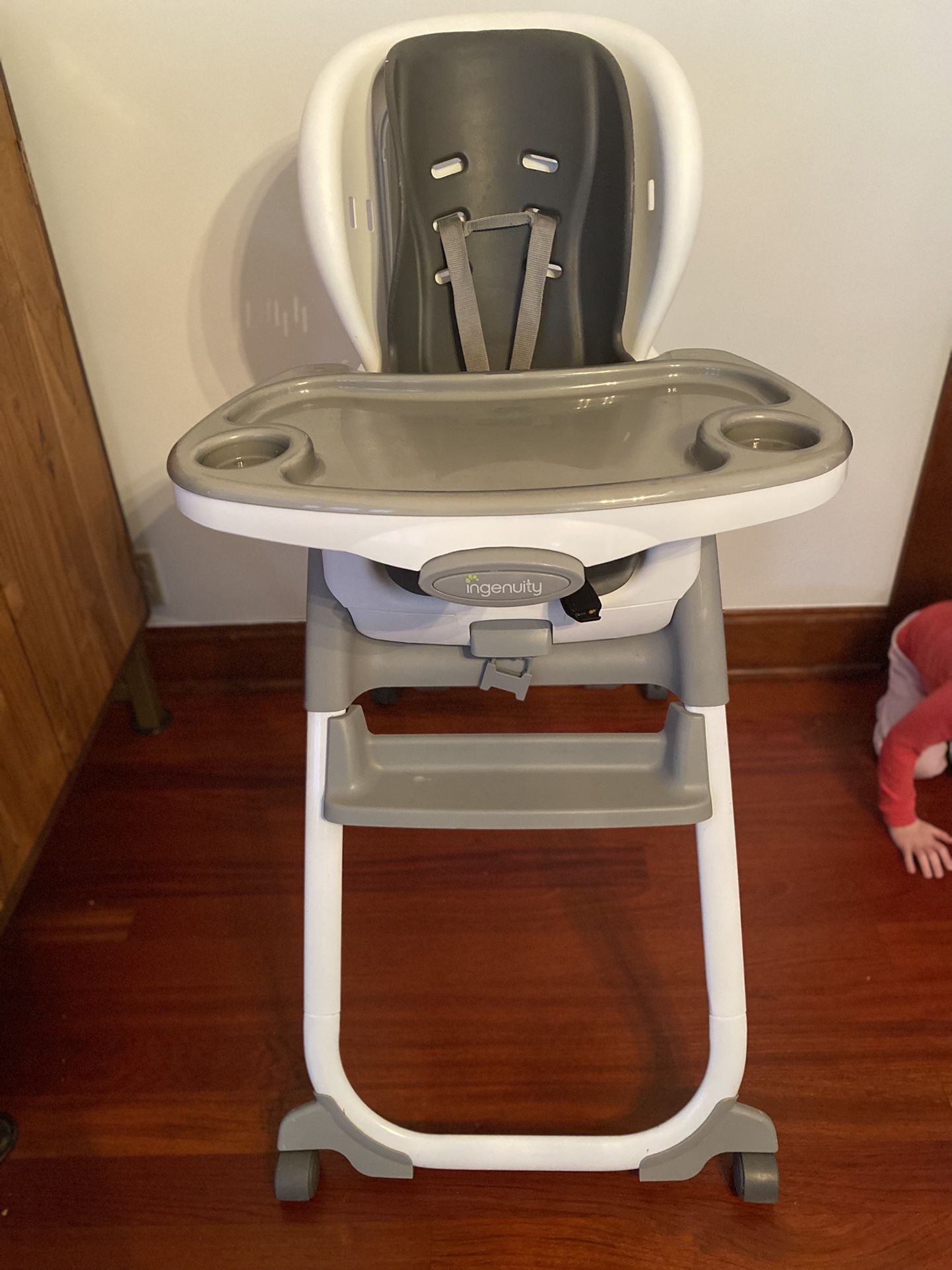 High Chair - Baby/toddler