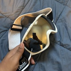 Ski/Snowboarding Helmet And Goggles