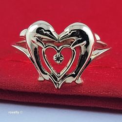 10K Yellow Gold Dolphin Heart Ring with Small Center Diamond – Size 6.25- Solid Gold!/ Anillo de Oro con Delfines y 1 Diamante! 👌🎁Post Tags: 10K 14K