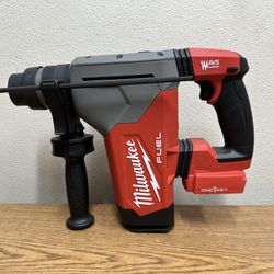 Milwaukee 2915-20 M18 FUEL 18V Lithium-Ion Brushless Cordless SDS-Plus 1-1/8 in. Rotary Hammer Drill (Tool-Only)