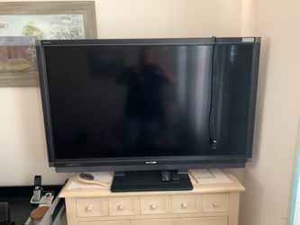 52” sharp aquos