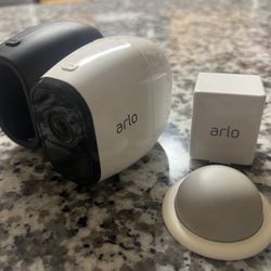 Arlo Pro Camera With Battery, Magnet Wall Mount And Skin Protector