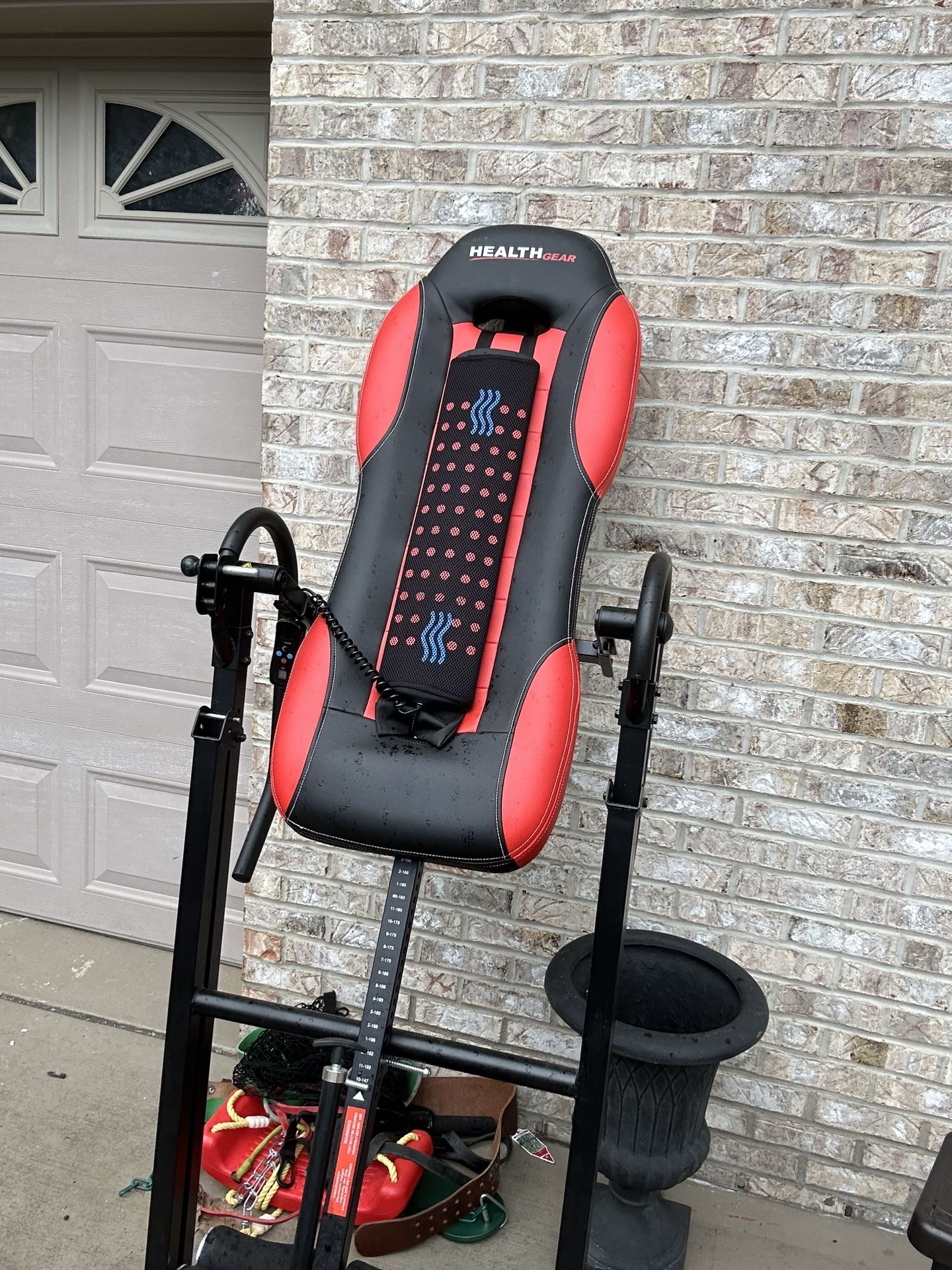 Inversion table - 100$