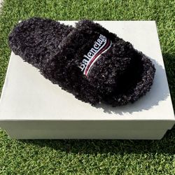 Balenciaga Furry Slide  Black