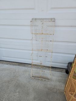 Chicken Wire Hanger 4 Basket