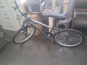 Huffy Rock Creek 24” Mountain Bike