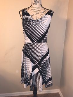White and black dress size 2
