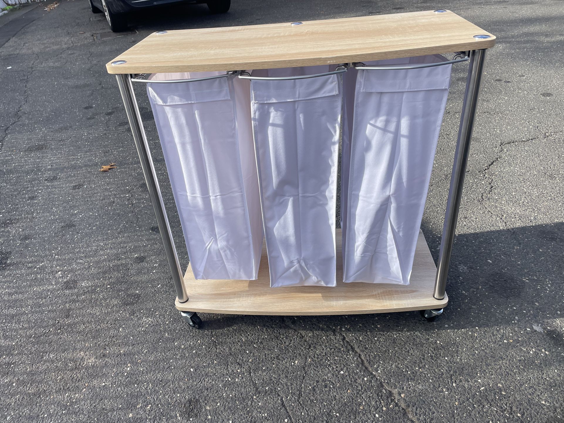 Laundry, Sorter Brand New, Wheels. East Haven.