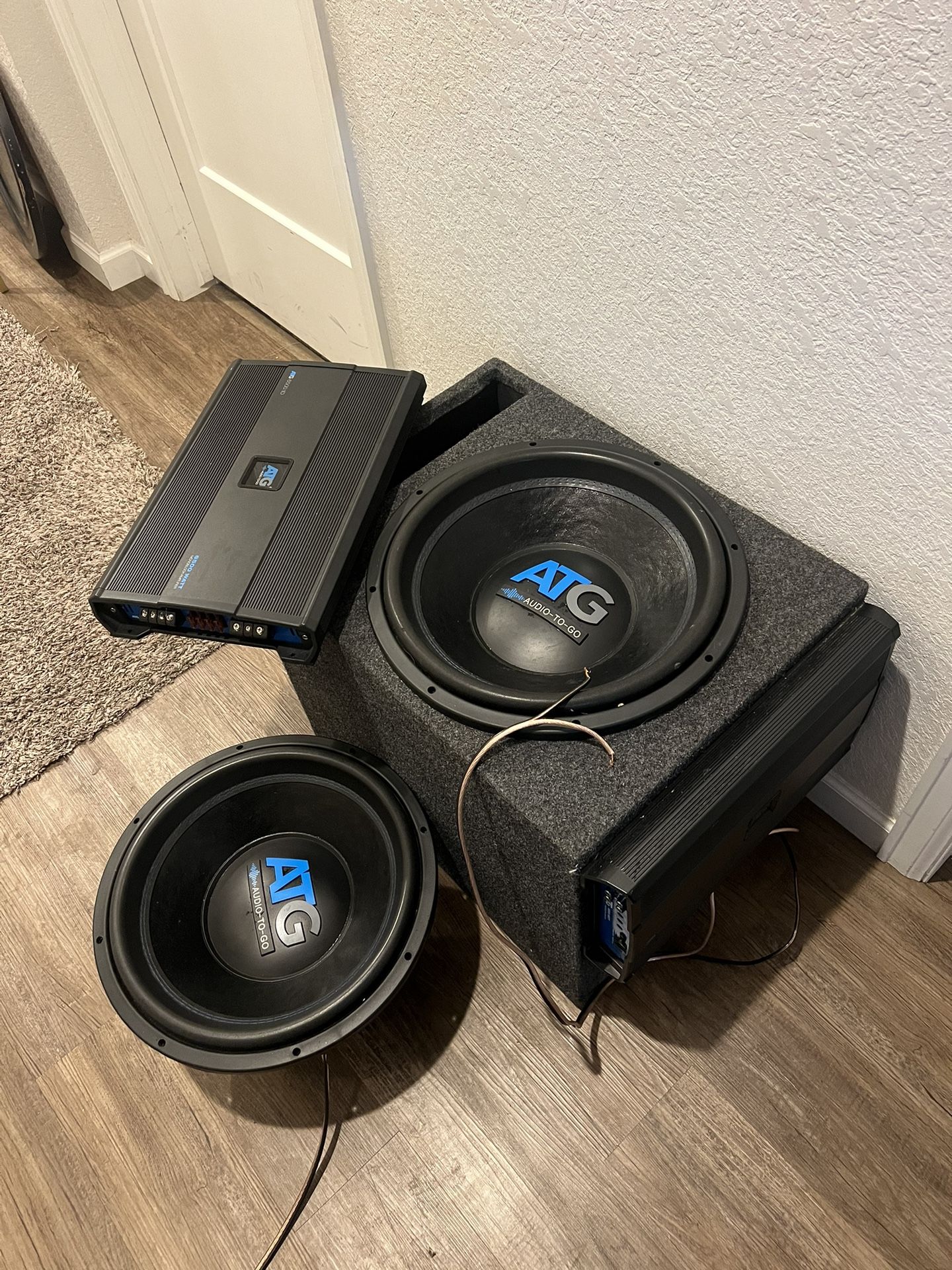 X2 ATG 15 In 5K Watt Subs And X2 6500 Watt Amps (2) +single Sub Box for
