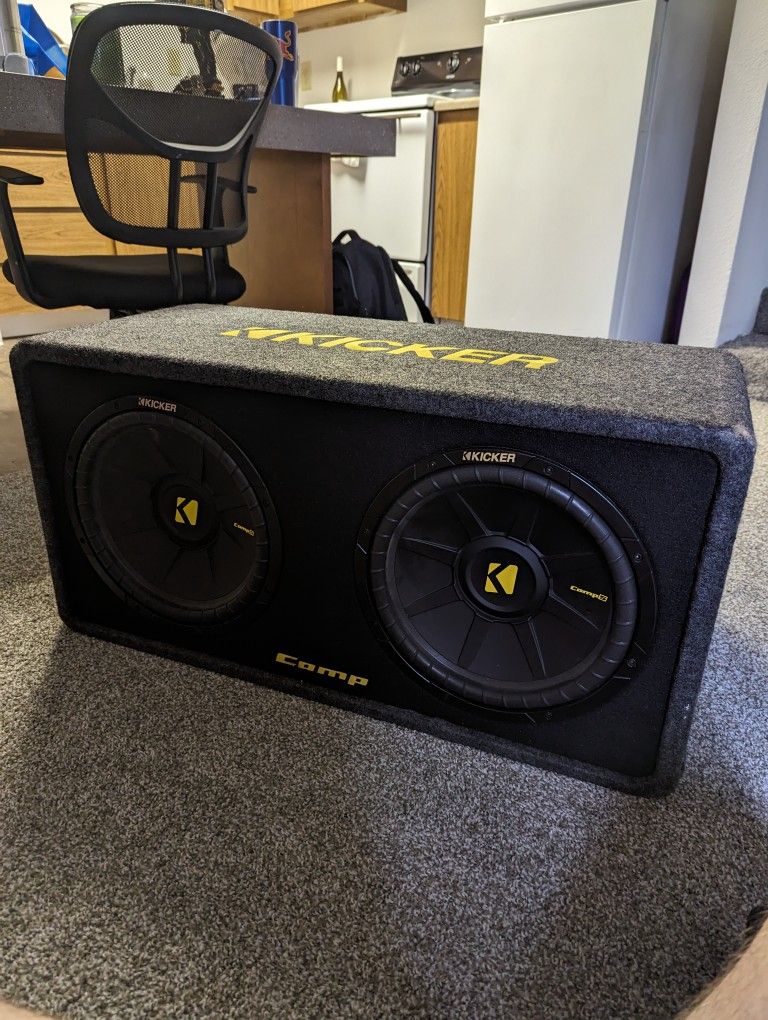 Kicker 12 In Dual Comps Subwoofer With 600.1 Amp