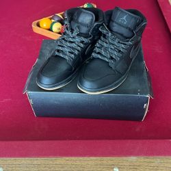 Black air Jordans (Men’s 10) 