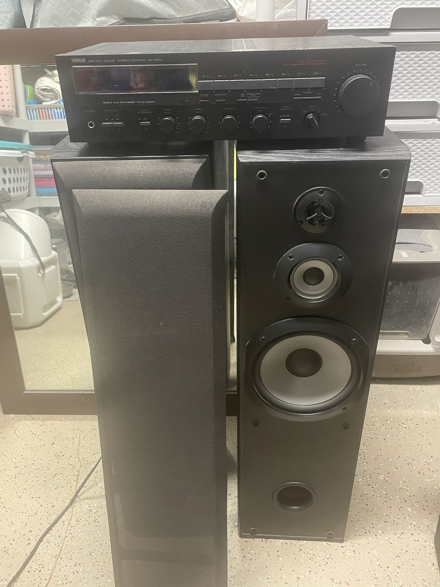 Yamaha RX300U Stereo Receiver And Sony Speakers