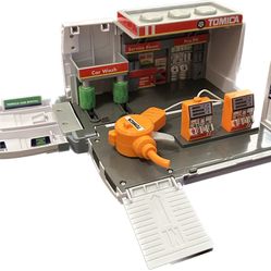 Tomica refueling