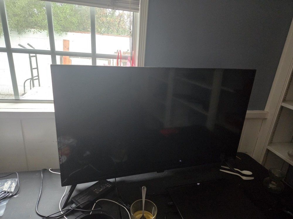 Insignia 42" Inch SmartTV TV as New Remote