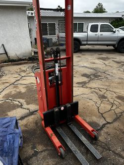 Presto Stacker 2000lb Cap.