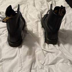 Dr Martins Size 10 Steal Toe