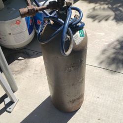 CO2 ((UN1013) Cylinder 20 lb 