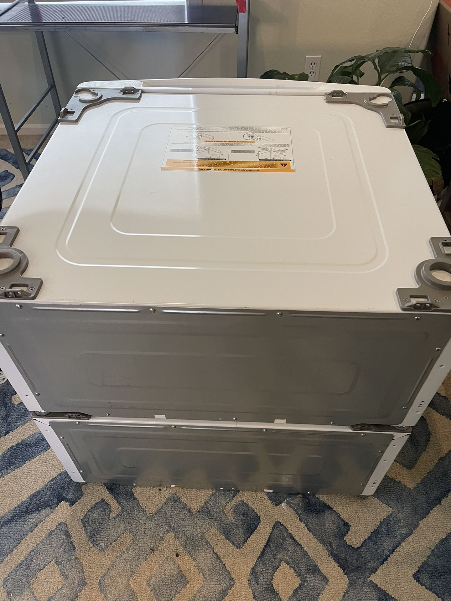 Washer Dryer Pedestals (pair) for Sale in Port Angeles, WA OfferUp