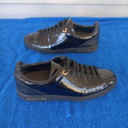 LOUIS VUITTON Frontrow Black Patent Leather Low Top Sneakers Shoes Sz 37 Italy