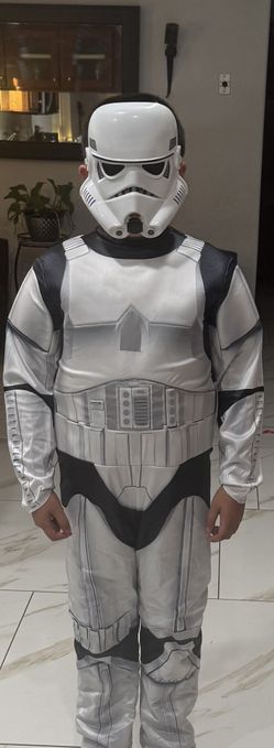 Costume