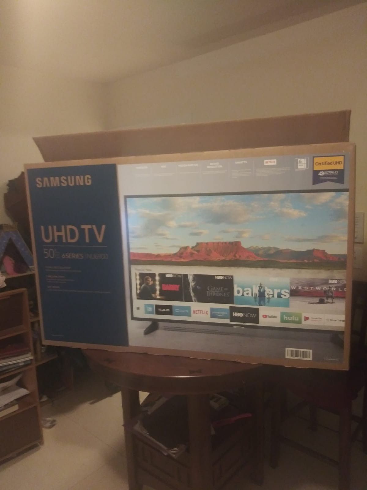 Selling my 50 inches smart 4k sumsung TV.