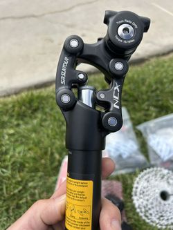 Sr. Suntour Suspension Post 31.6mm