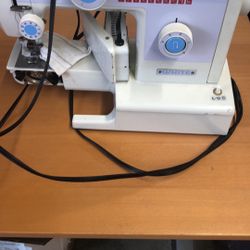 WHITE Heavy duty good working condition sewing machine