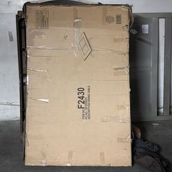 Pounfex dining table F2430