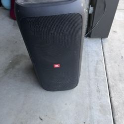 JBL 310 Speaker 