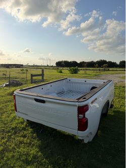 Chevrolet Silverado 2500 Truck Bed