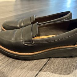 Clark’s Slip On Women’s Shoe Size 7.5