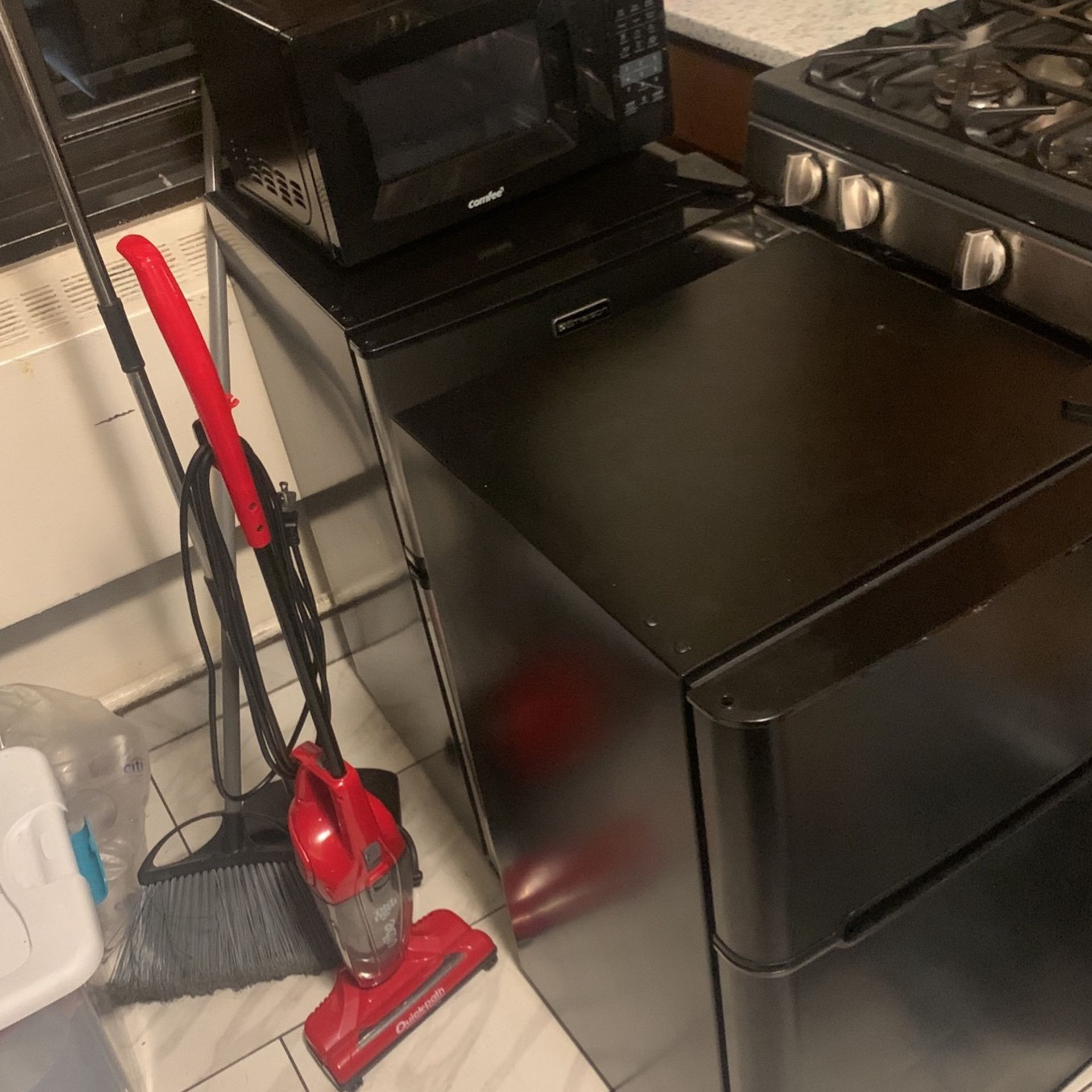2 Mini Fridges And A Microwave (let’s Talk Prices)