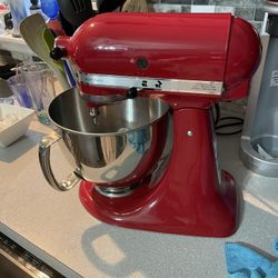 KITCHENAID 5 QUART MIXER-BEAUTIFUL EMPIRE RED 