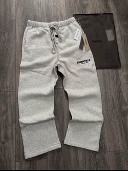 ESSENTIALS SWEATS