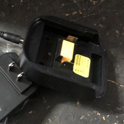 MAKITA 18v NEW CHARGER 