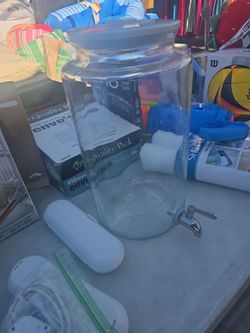 Glass Beverage Dispenser with Spigot