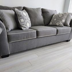 Brand New Signature Design By Ashley