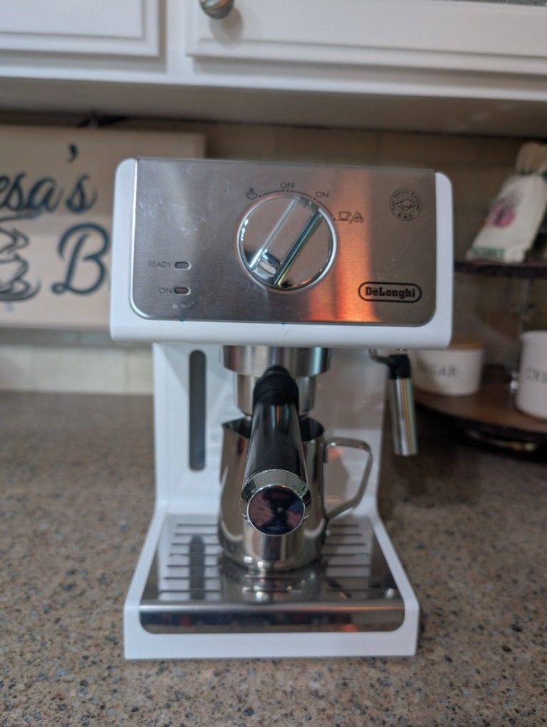 Delonghi Espresso Coffee Machine