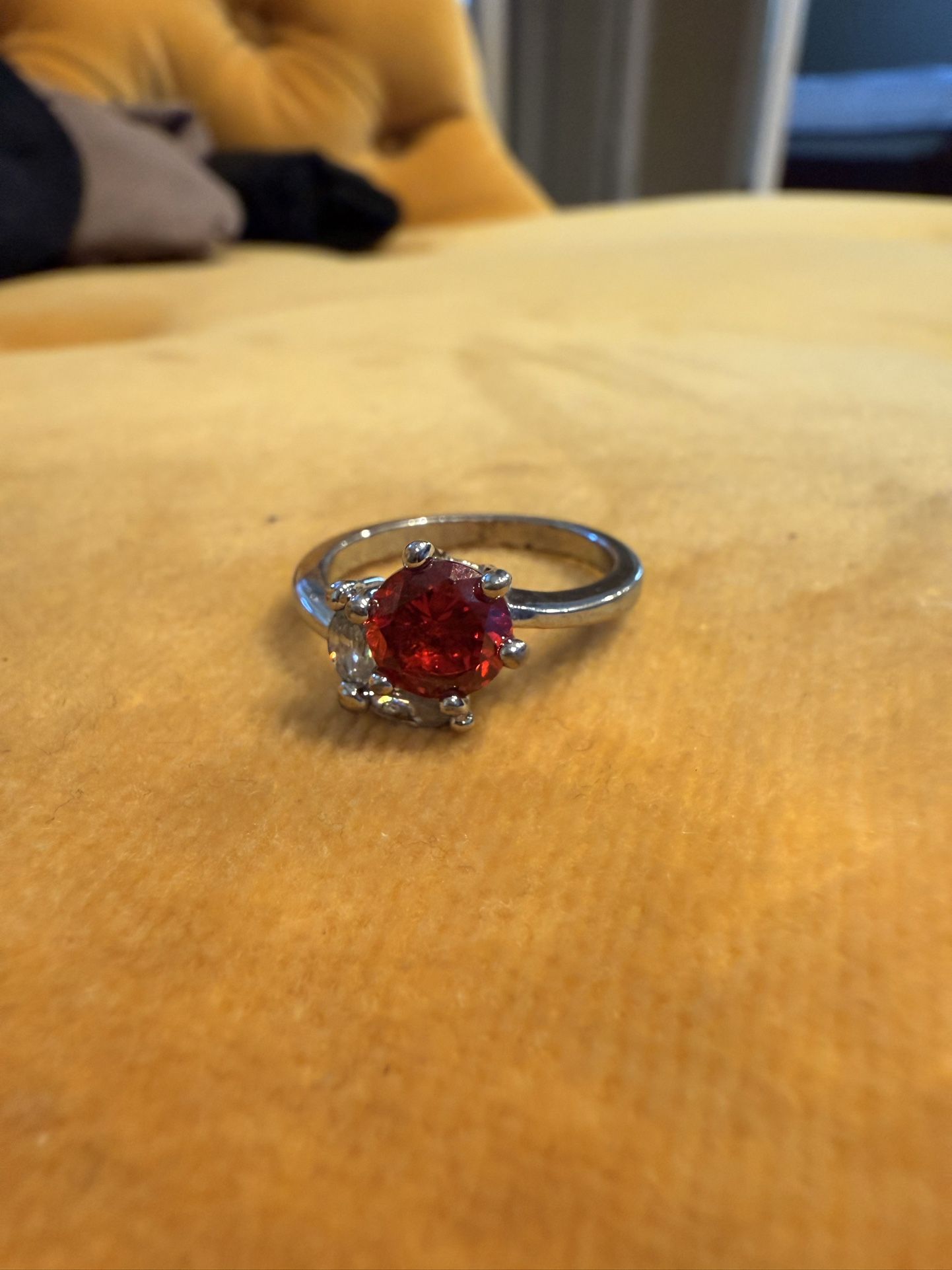Pretty Ring Size 7