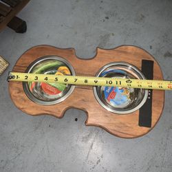 NEW Small hand Crafted Elevated Pet Dog Food And Water Bowl Stand Guitar Shape