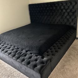 King Sized Upholstered Platform Storage Bed Make Me An Offer