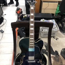 IBÀÑEZ ELÈCTRIC ACOUSTIC GUITAR