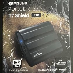 Samsung T7 Shield SSD External Hard drive Portable 2TB