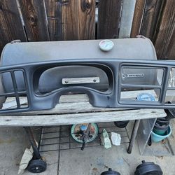 2002 Chevy Avalanche Dash Cover