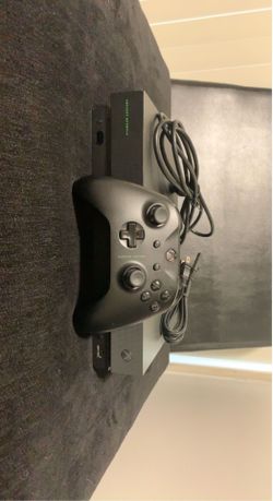 Xbox one x Scorpion Edition
