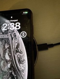 iPhone XS Max / needs new charging port still charges wirelessly